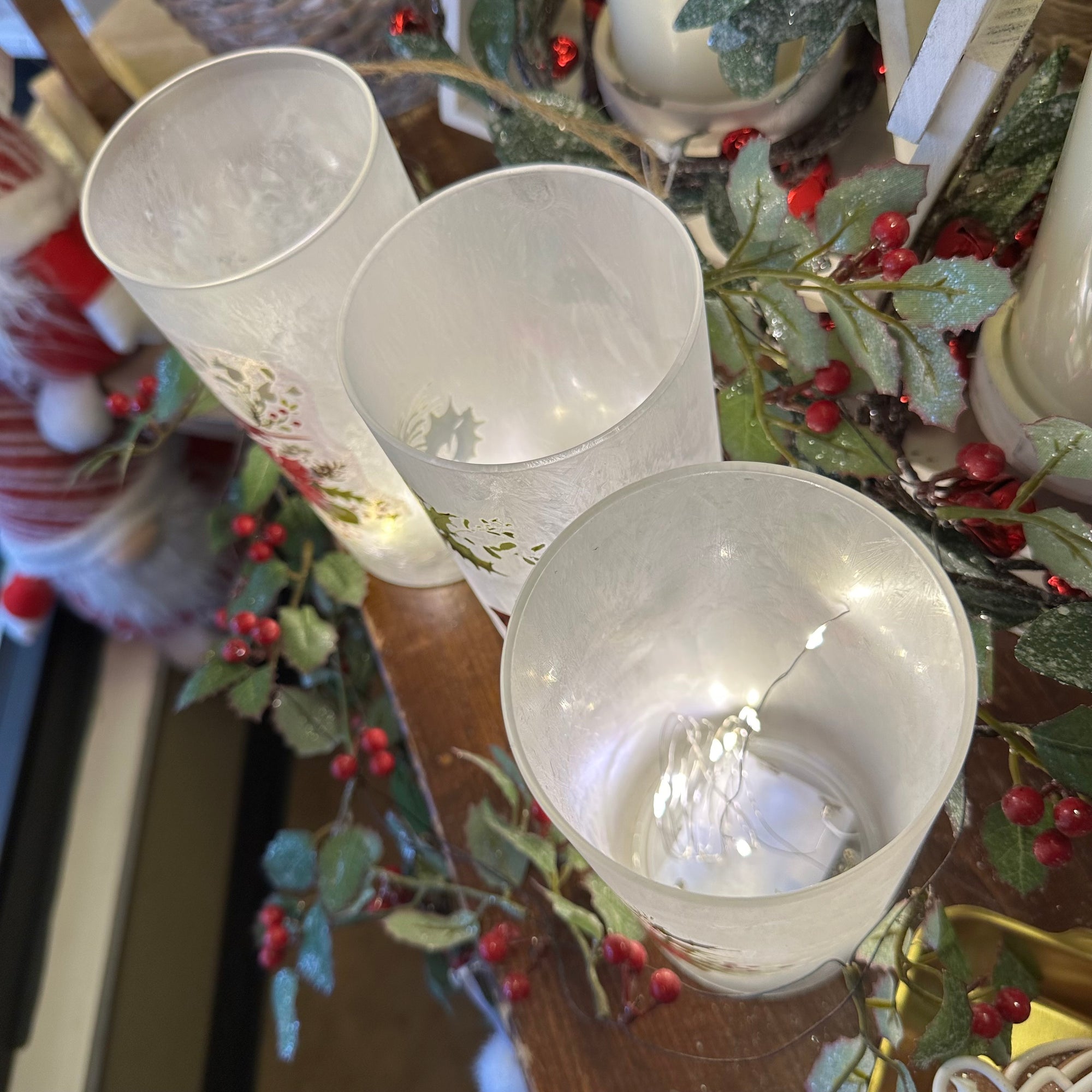 Frosted Cardinal Luminary | Battery Operated