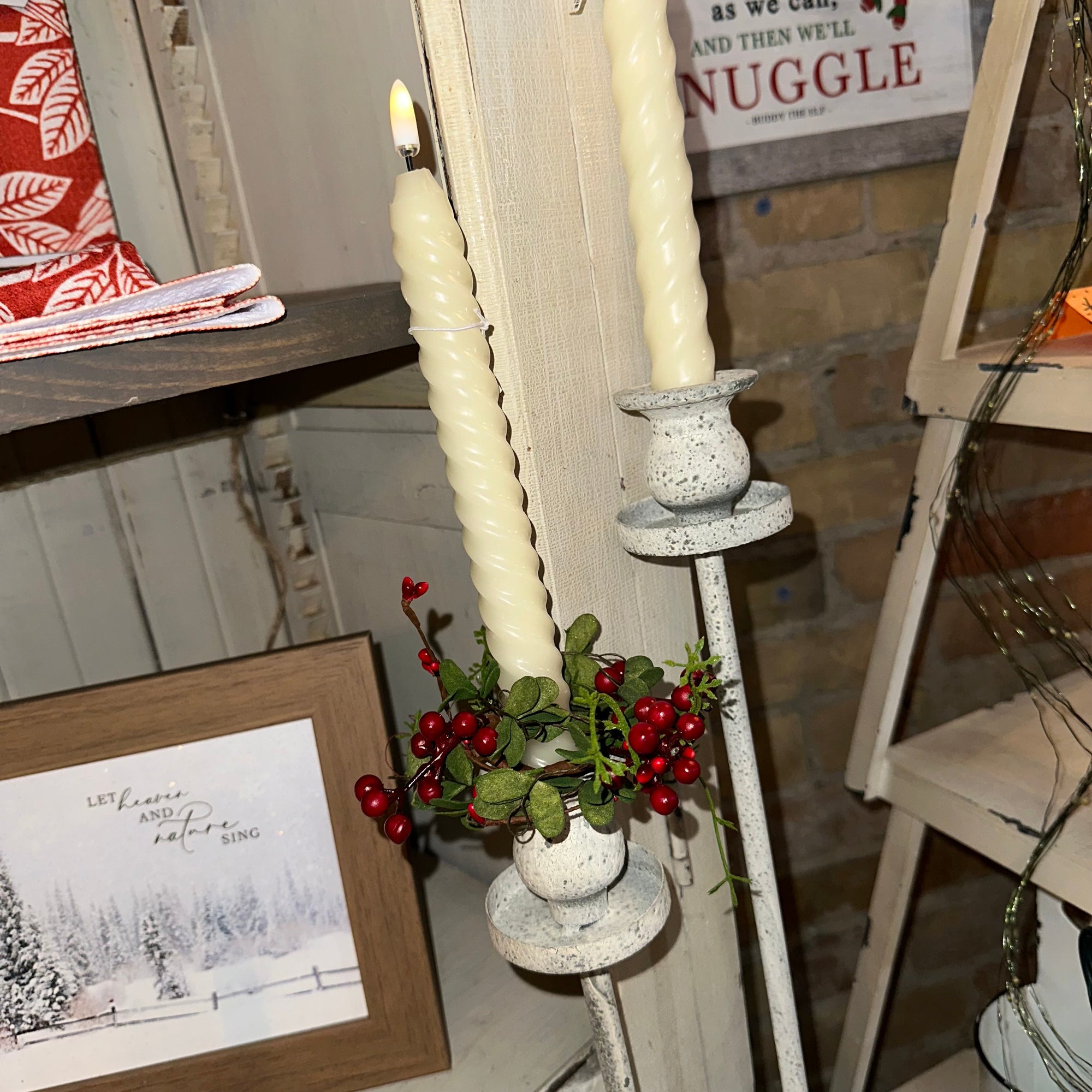 Red Berries Mini Candle Ring | 4"