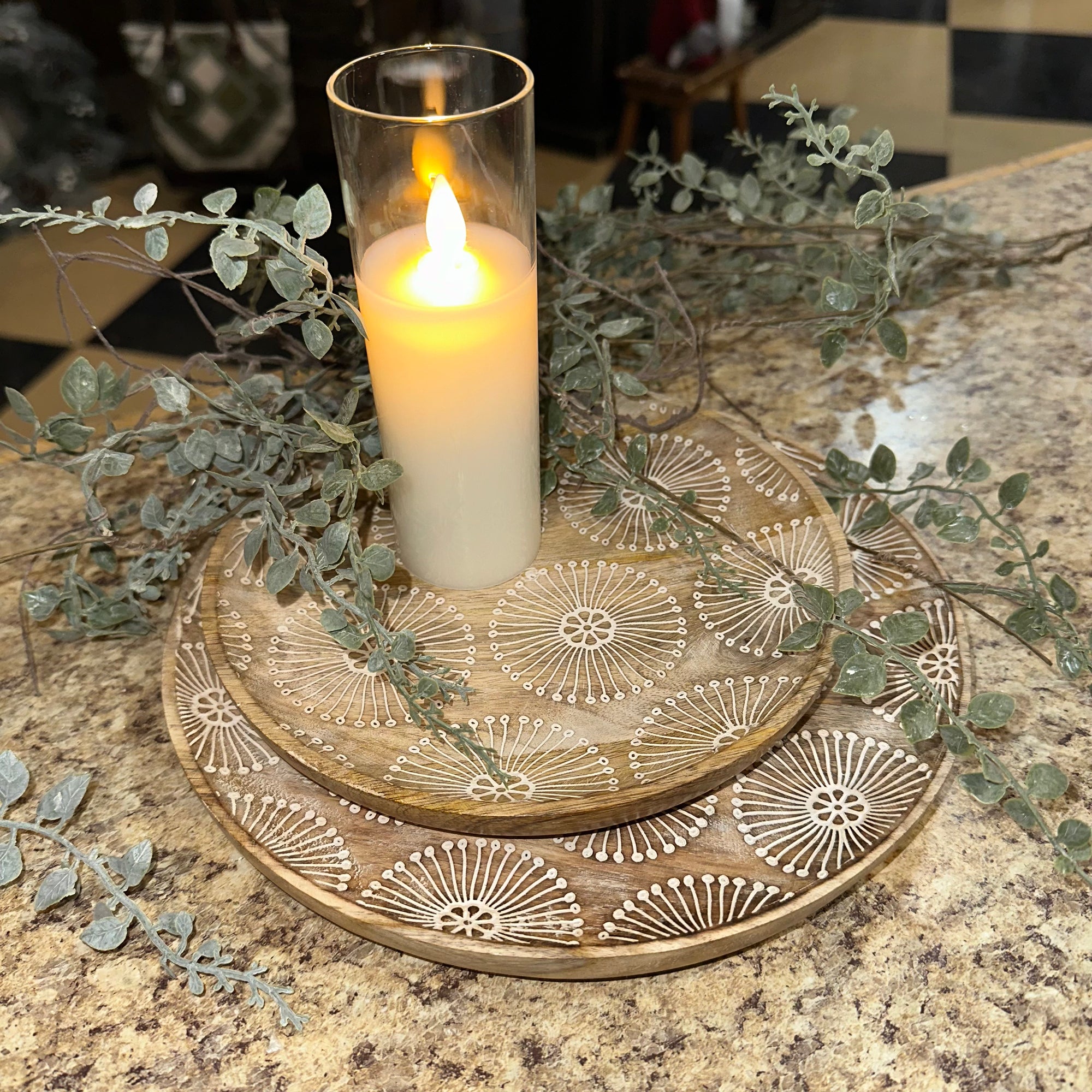 Dandelion Round Tray | Natural Wood