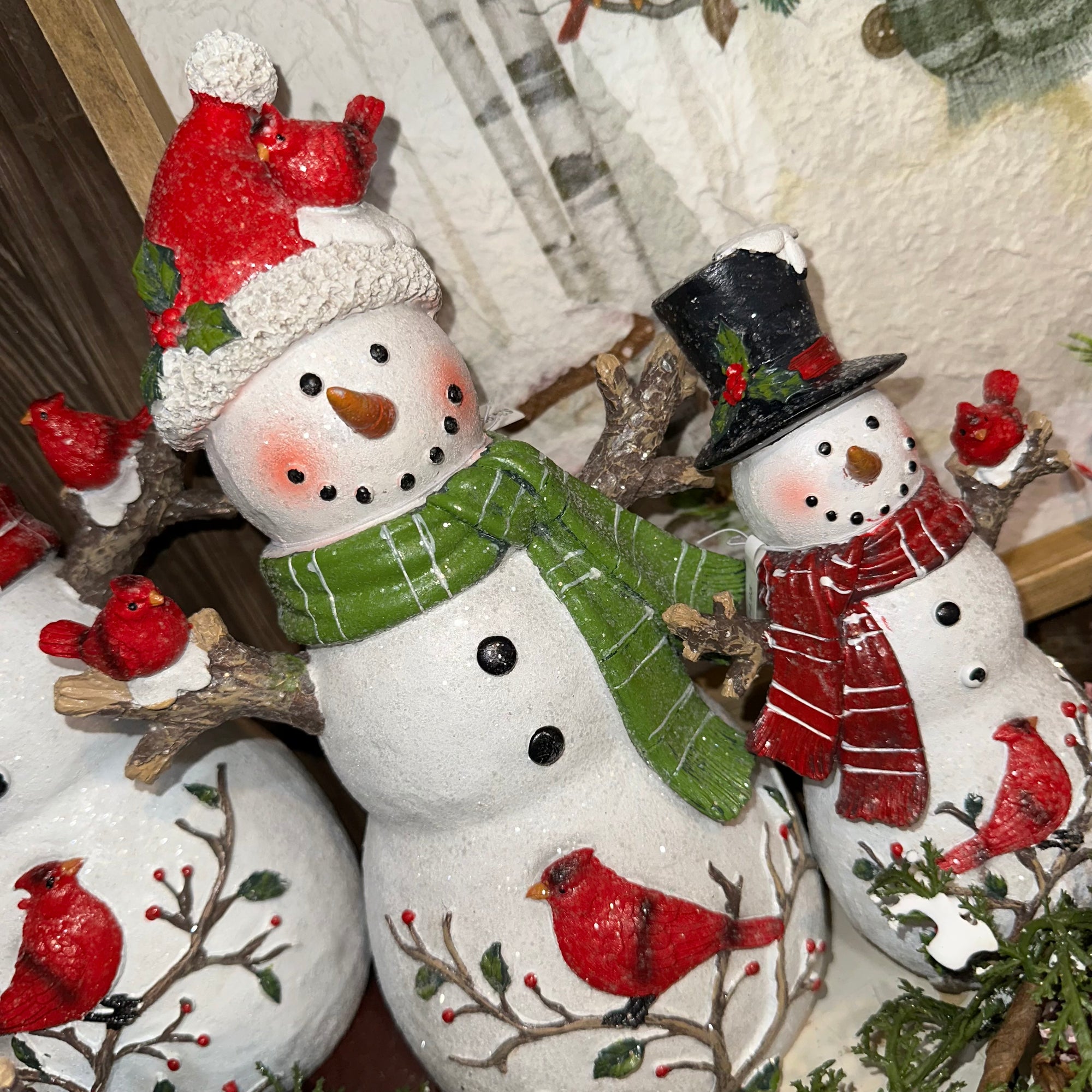 Snowman with Cardinal Scene | 2 Sizes