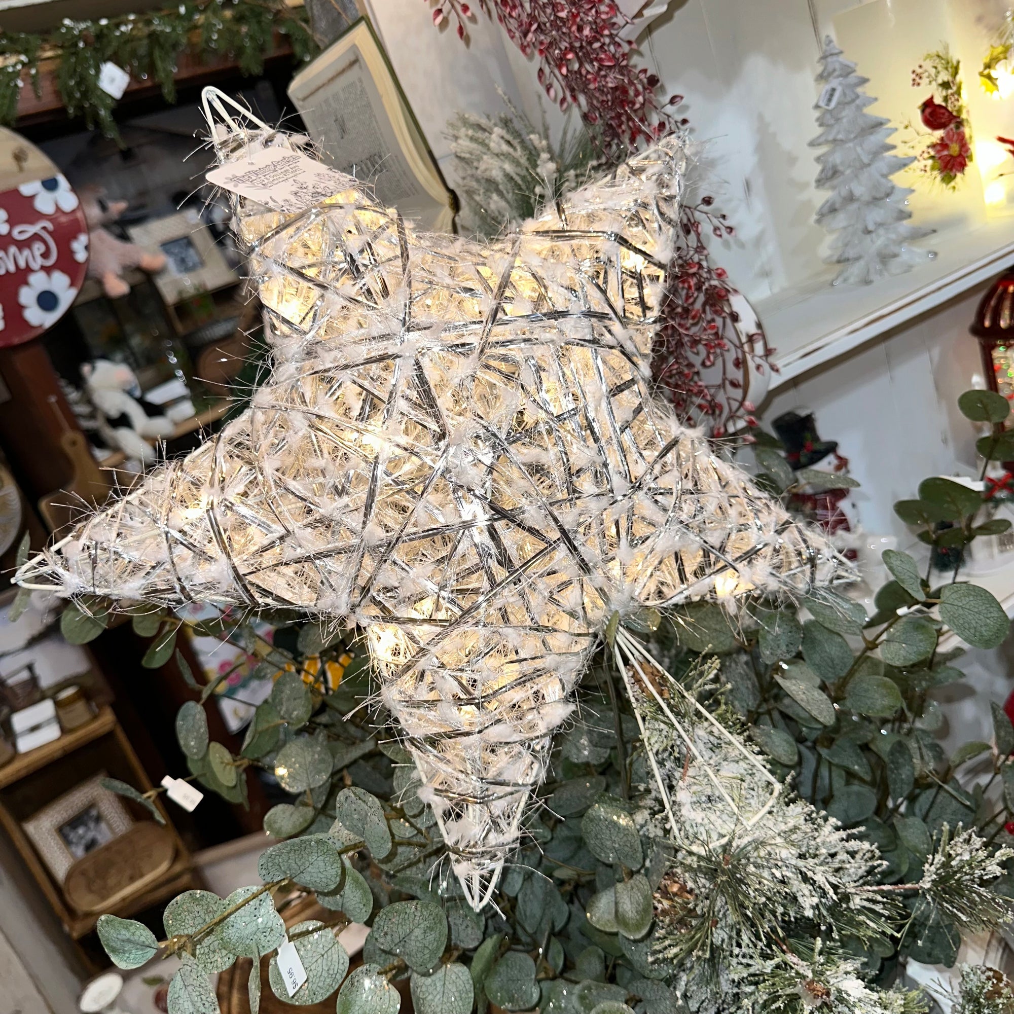 Lighted Star Tree Topper | Battery Operated
