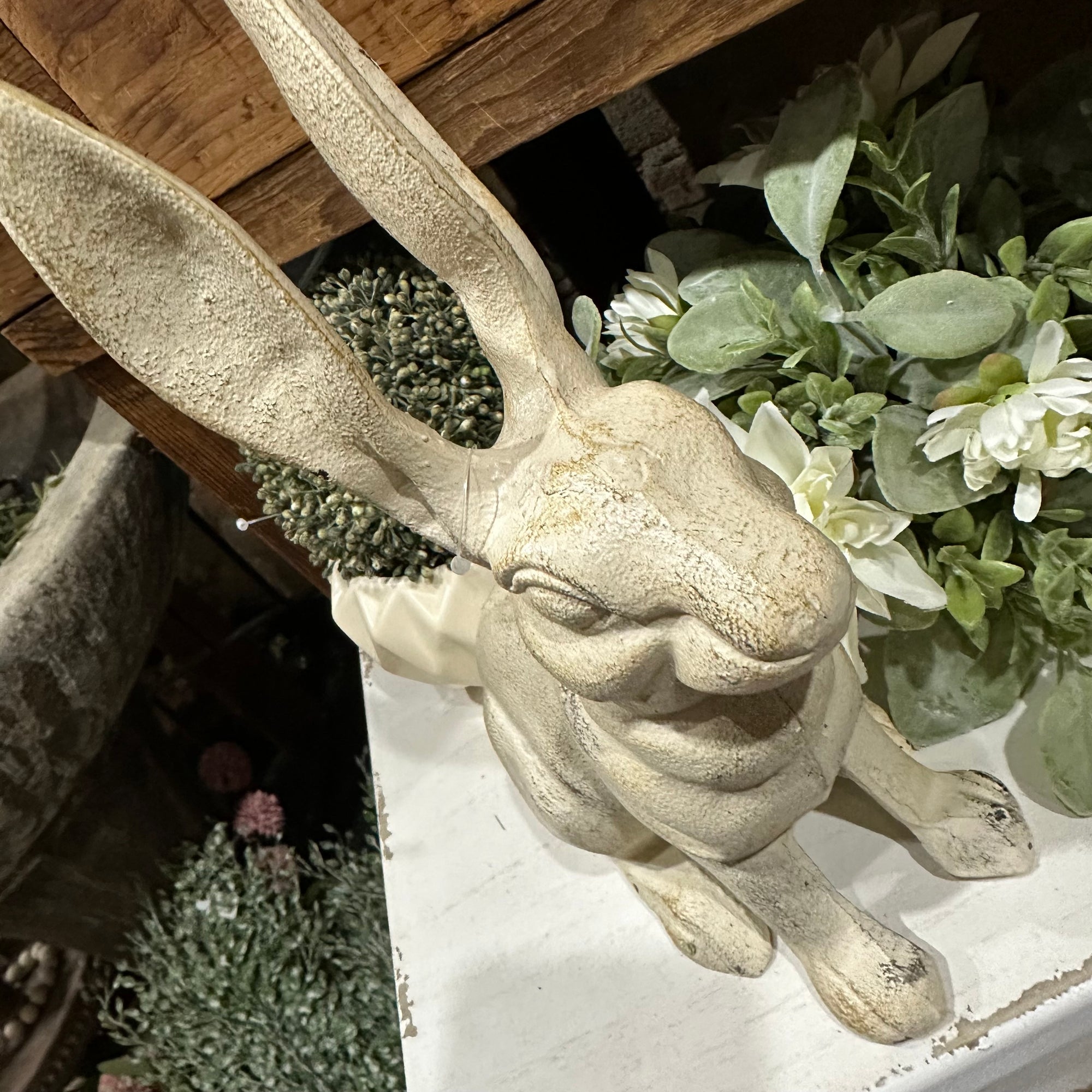 Iron Garden Bunny | Cream