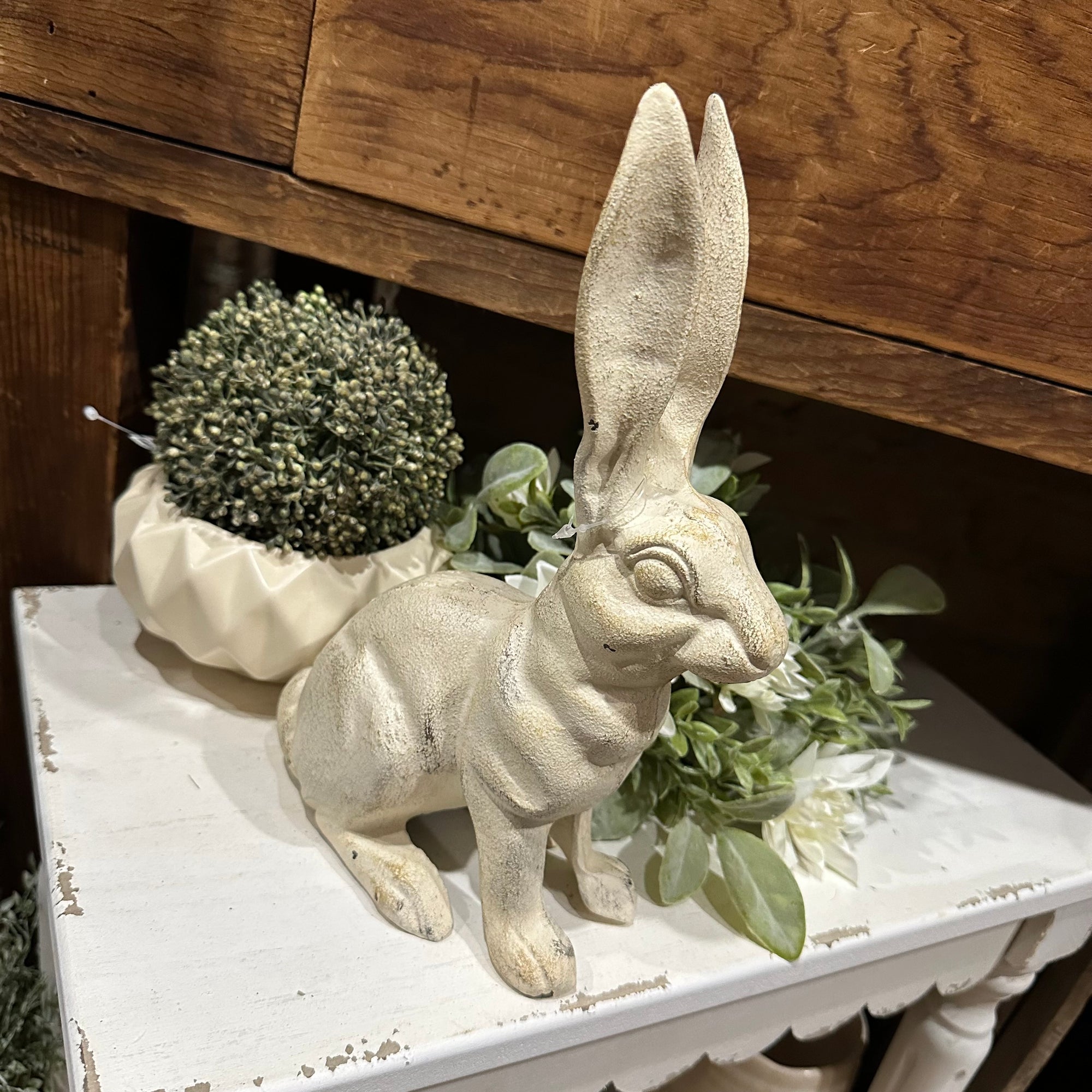 Iron Garden Bunny | Cream
