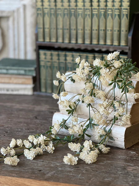 Alabaster Buds Hanging | 29"