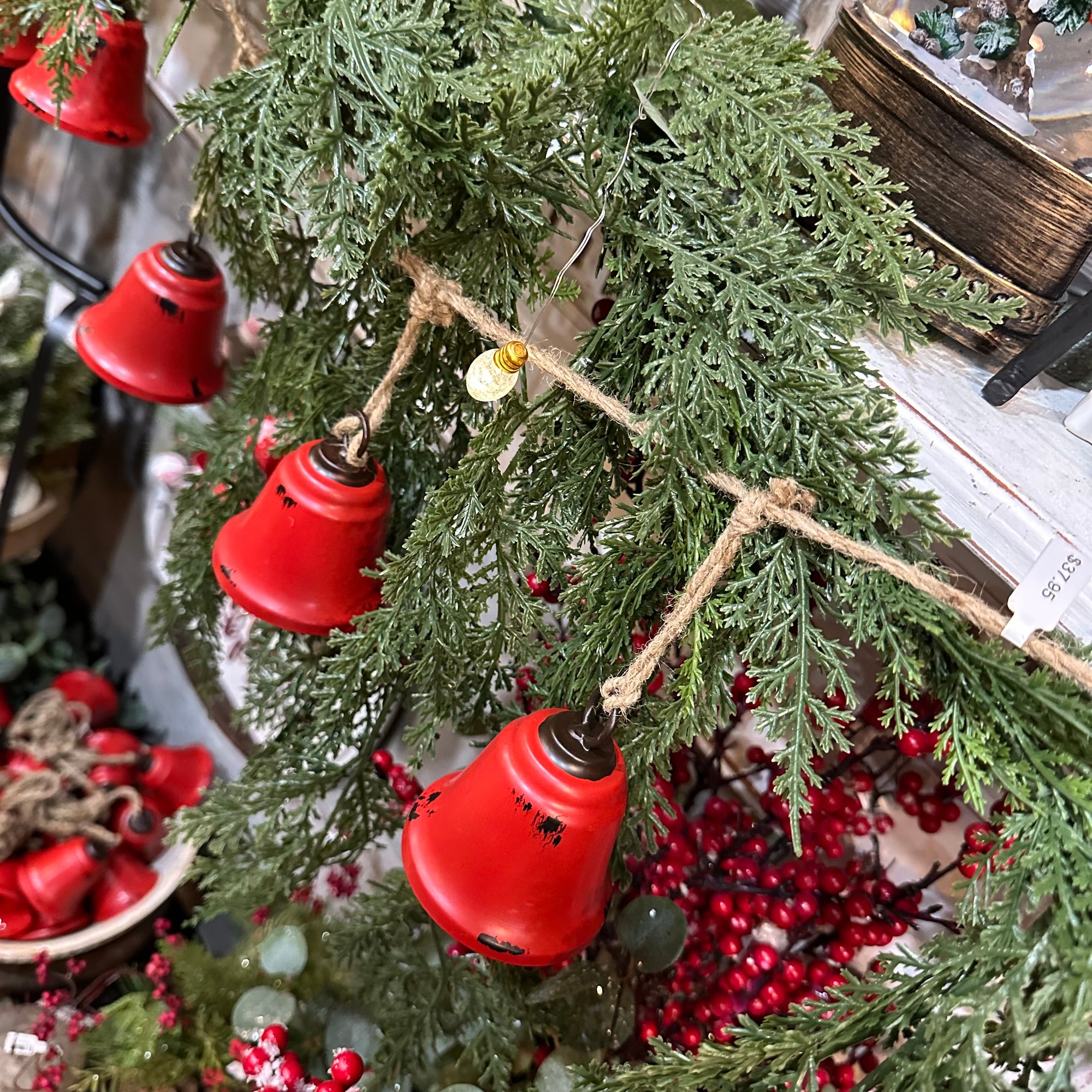 Draping Cedar Garland | 5'