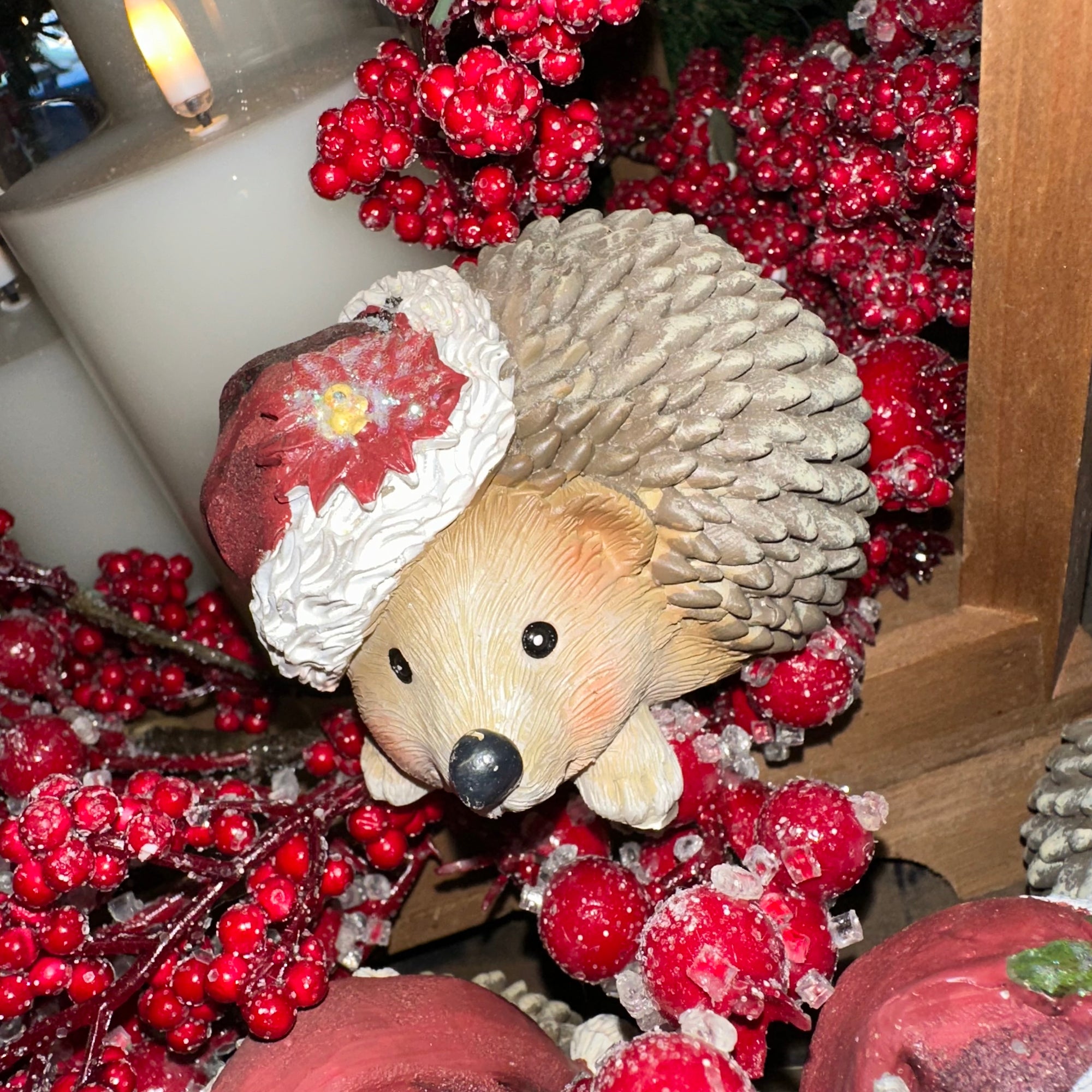Santa Hat Hedgehog | 3"