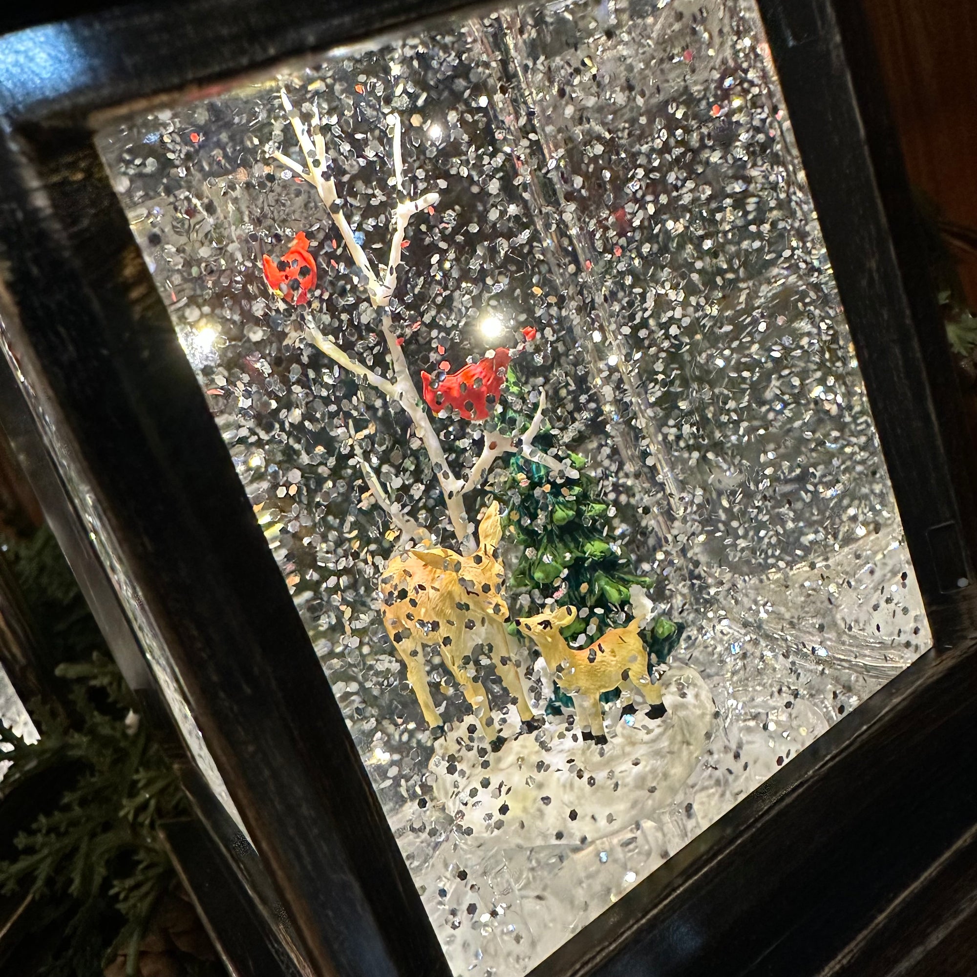 Holiday Spinning Snow Globe | Battery Operated