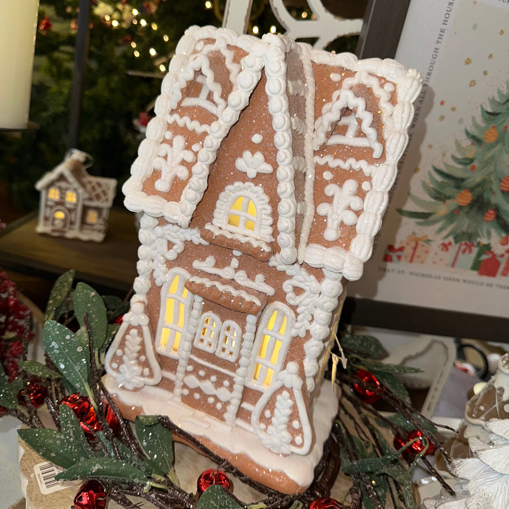 Lighted White Iced Gingerbread House | 10"