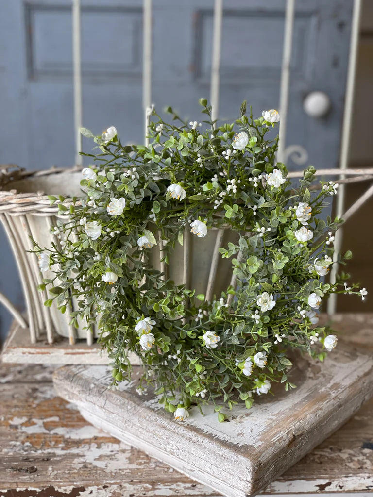 Eden's Gate Ring | White | 12"