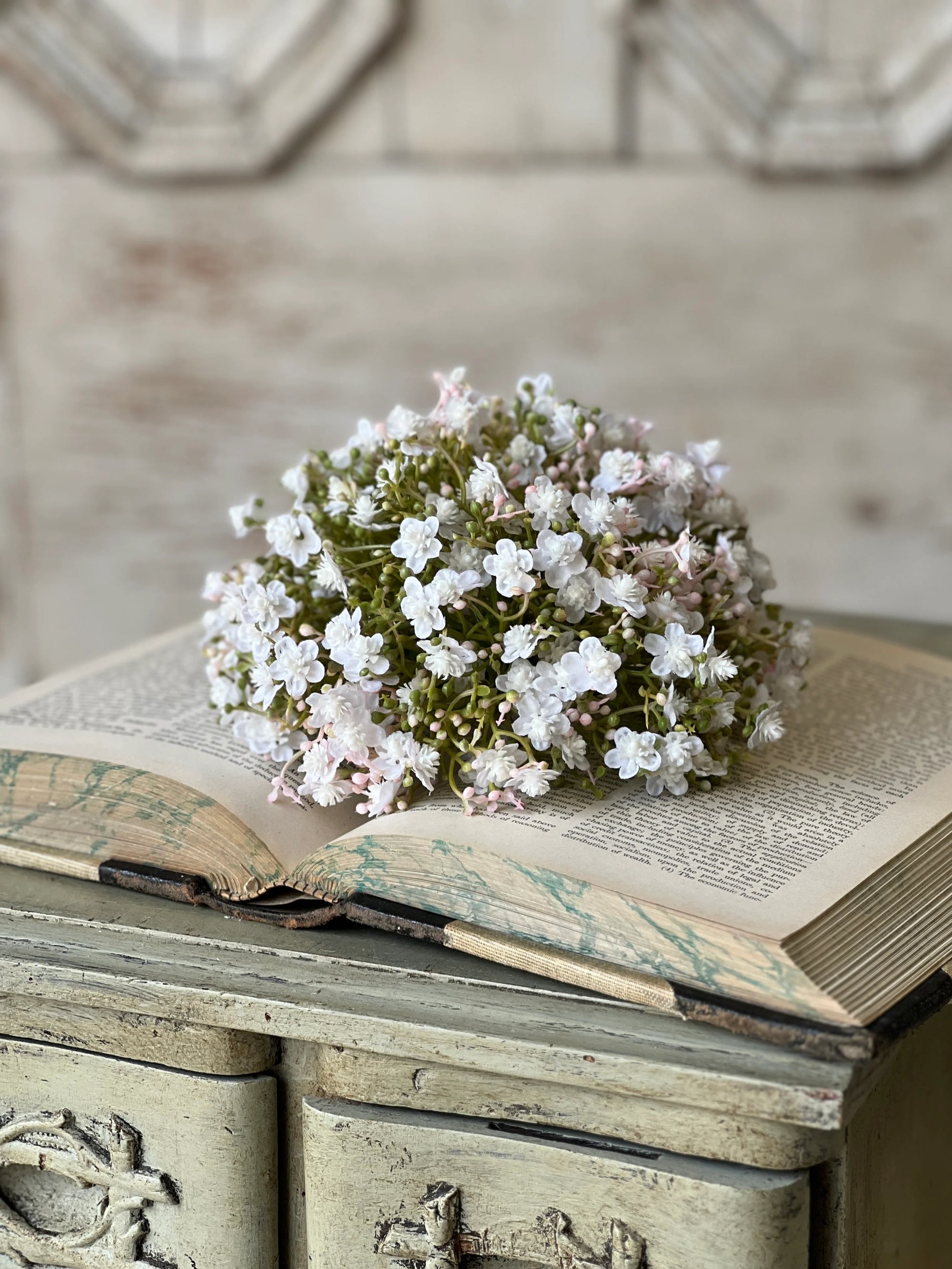 Stardust Blooms Half Sphere | 7.5" | White