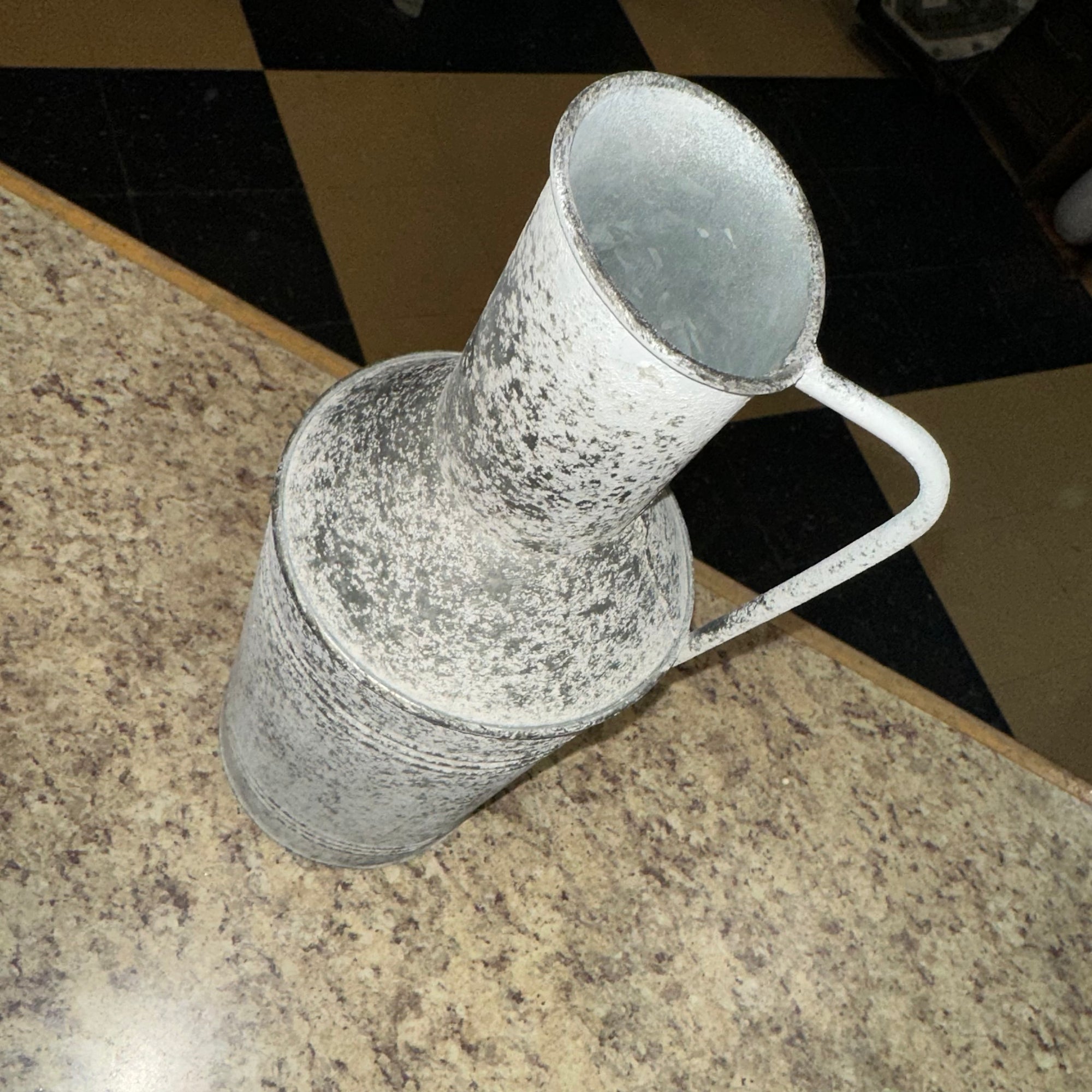 Farmhouse Jug | 14"