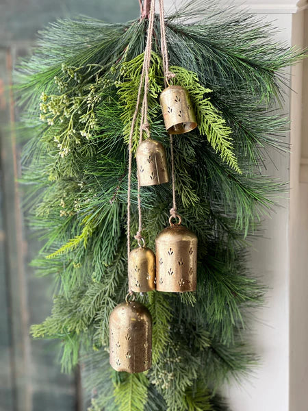 Hanging Prancer Bells | Gold