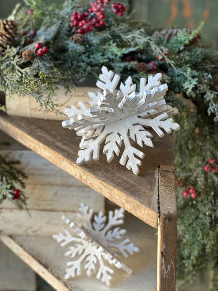 Snowflake Sitter | Wood