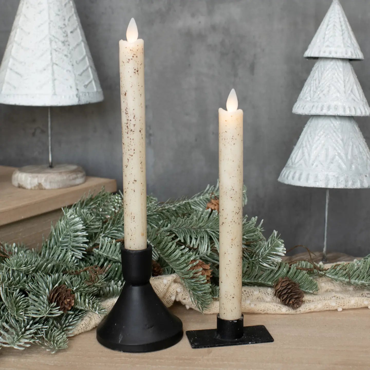 Moving Flame Taper Candle | Ivory | Battery Operated