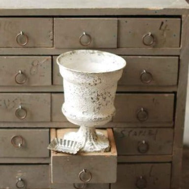 Amorial Vase | Cream | 9"