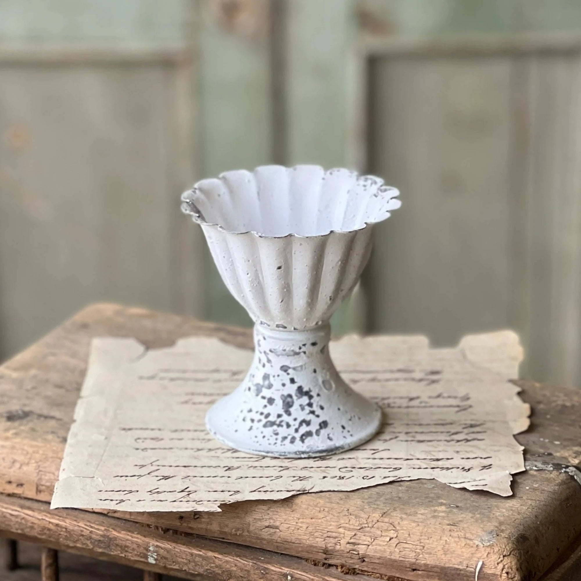 Laureli Urn | Cream | 4"