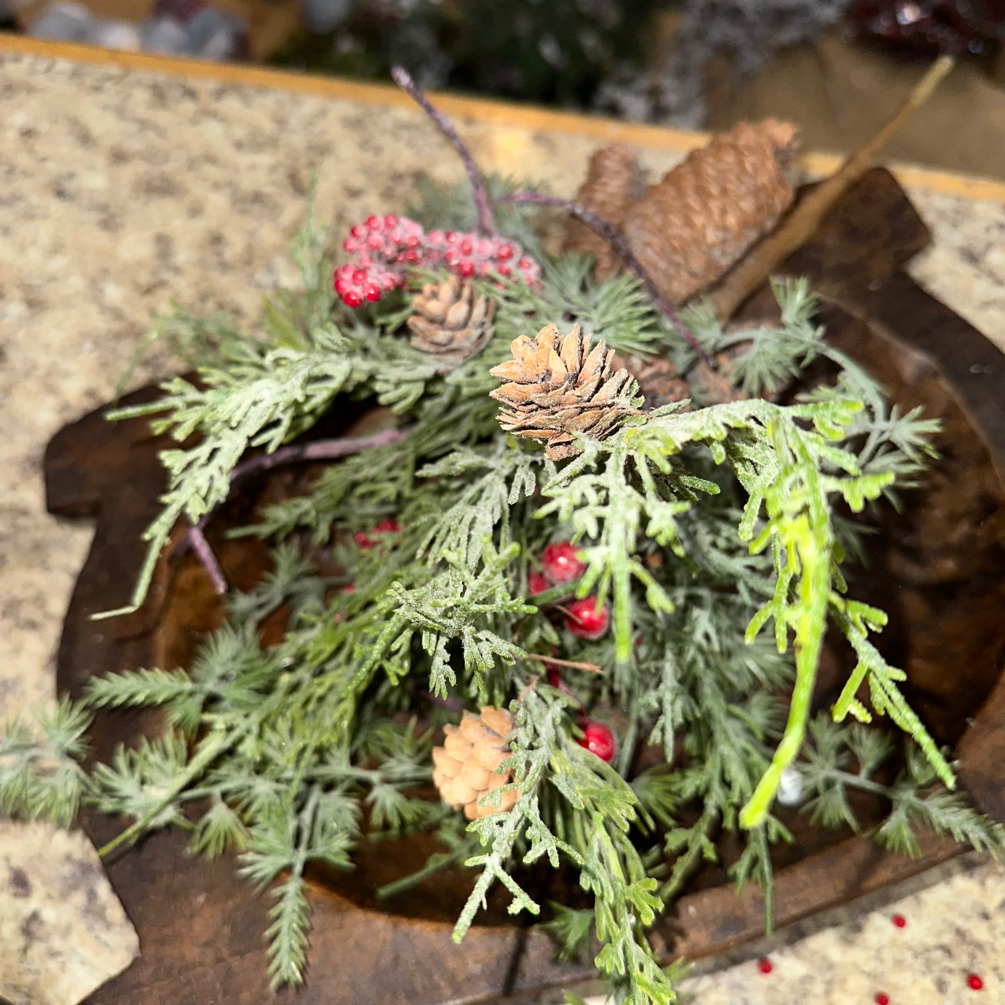 Flocked Pine & Berry Bush | 18"