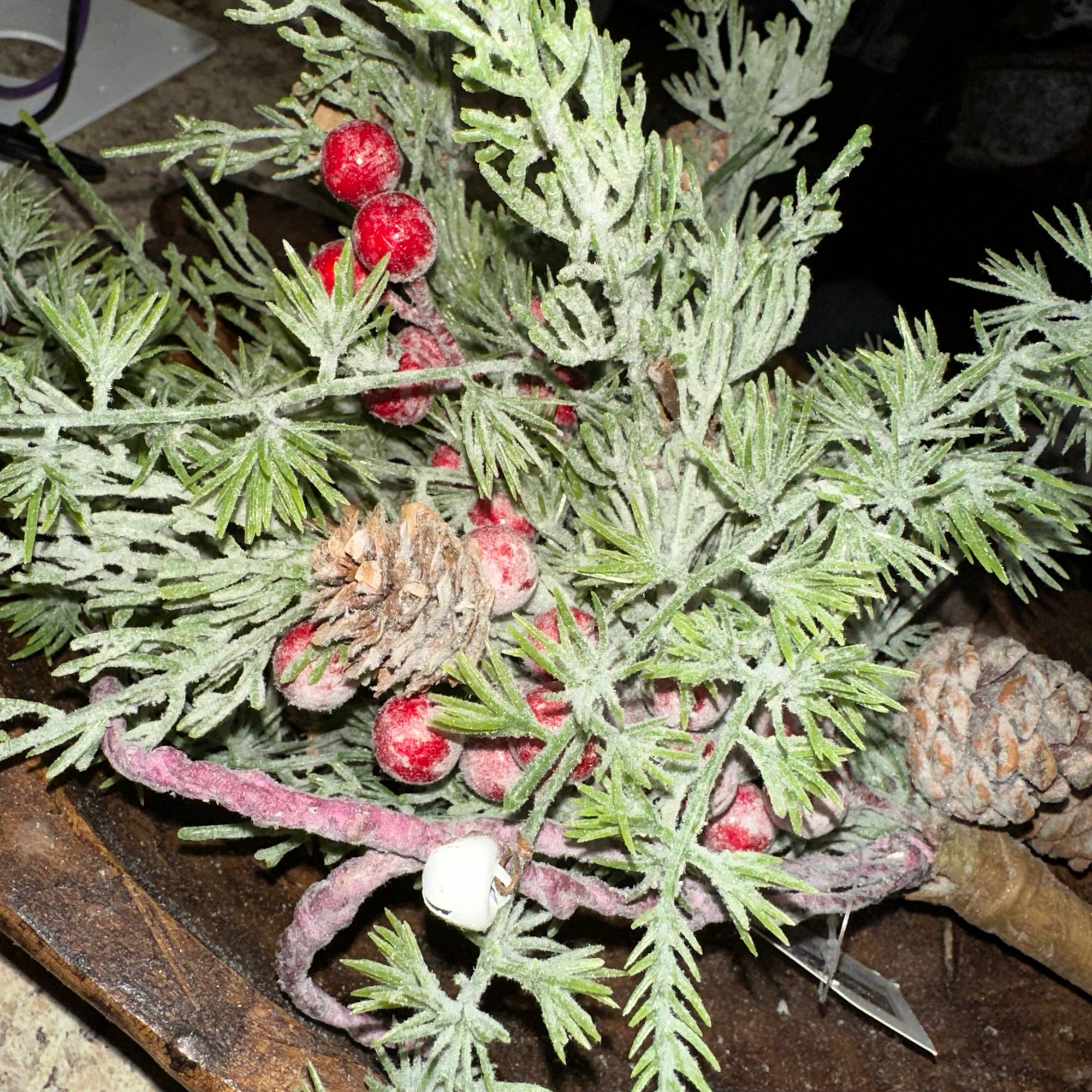 Flocked Pine & Berry Bush | 18"