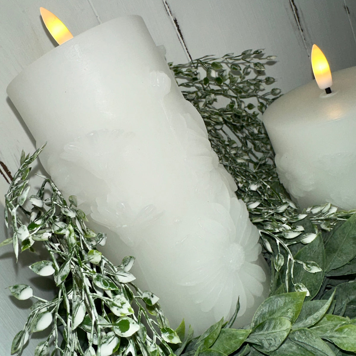 Wildflower Candle | White | Battery Operated