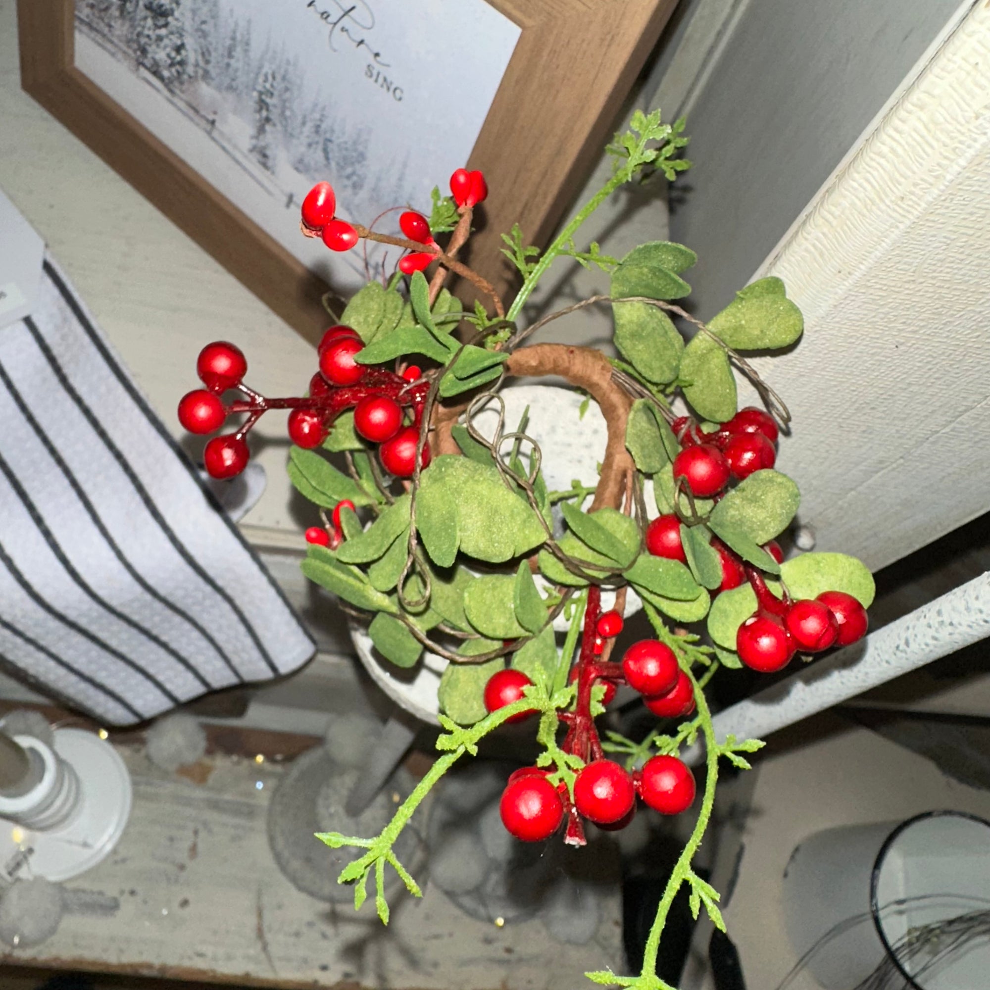 Red Berries Mini Candle Ring | 4"