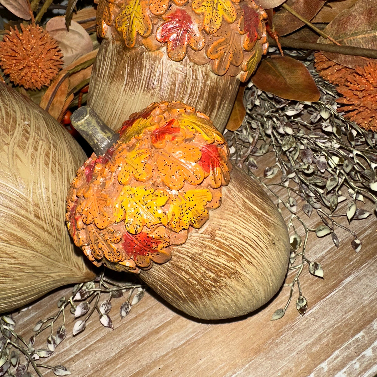 Harvest Acorn Sitter