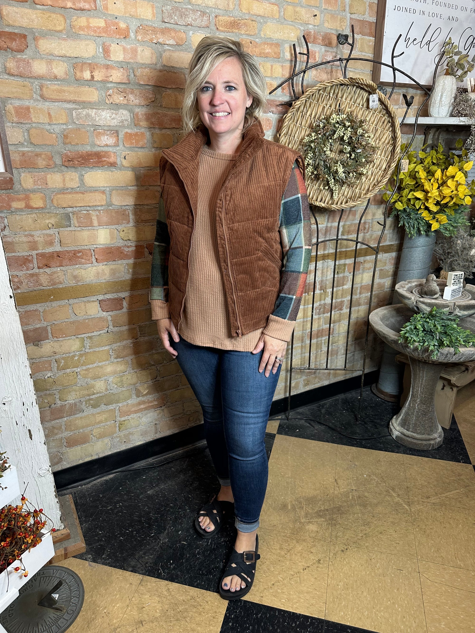 Corduroy Quilted Puffer Vest | Chestnut