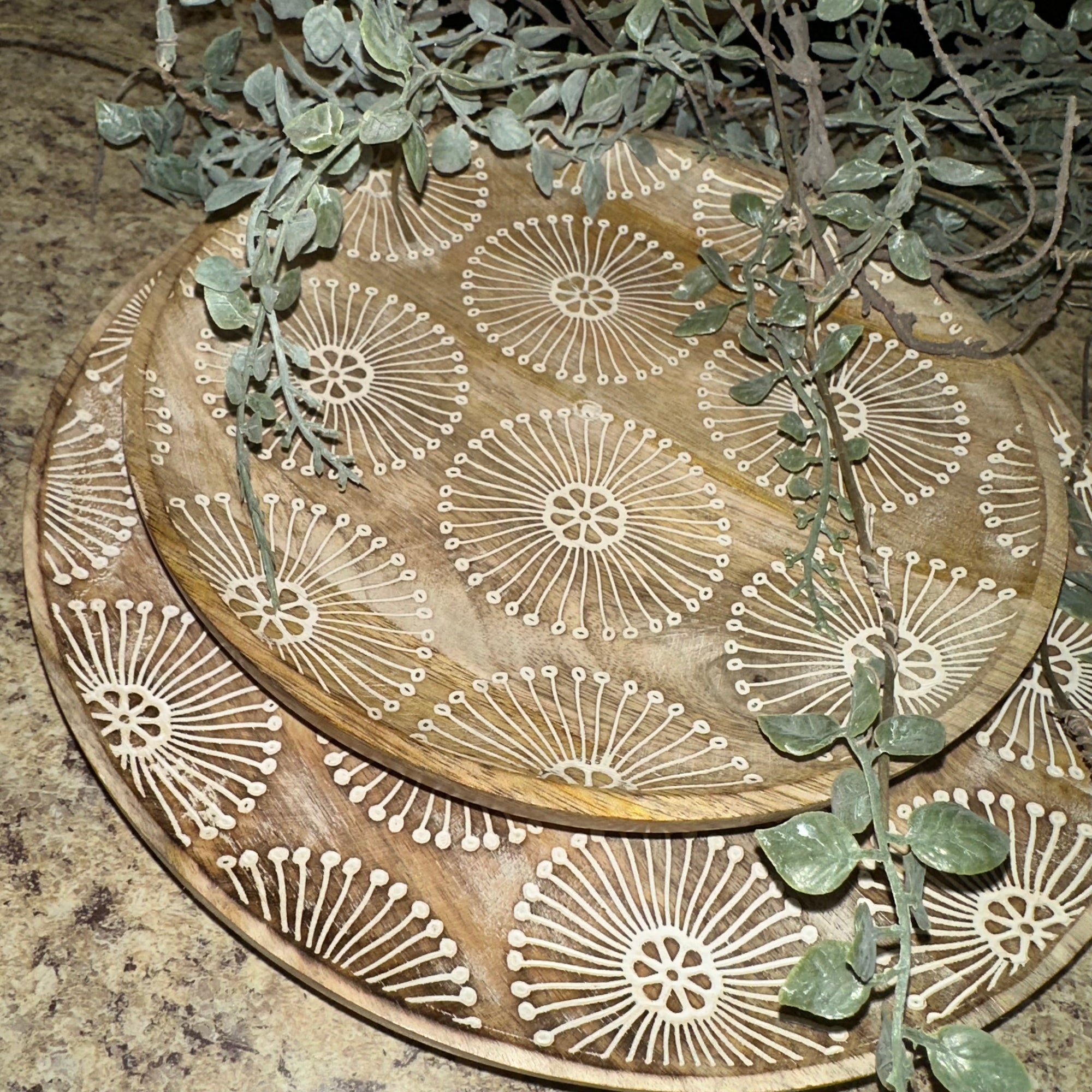 Dandelion Round Tray | Natural Wood