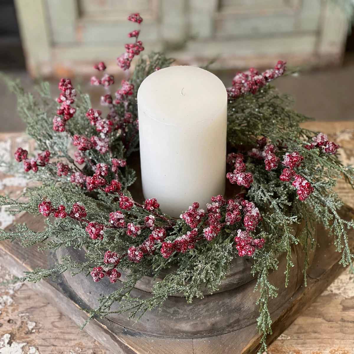 Icy Red Berry &amp; Cedar Ring | 18&quot;