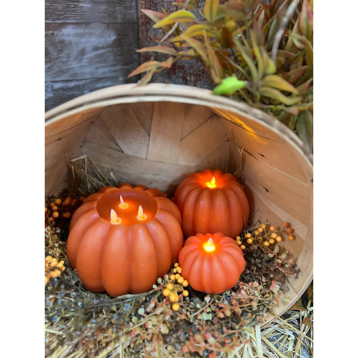 Pumpkin Motion Flame Candle | 3-Wick | Battery Operated