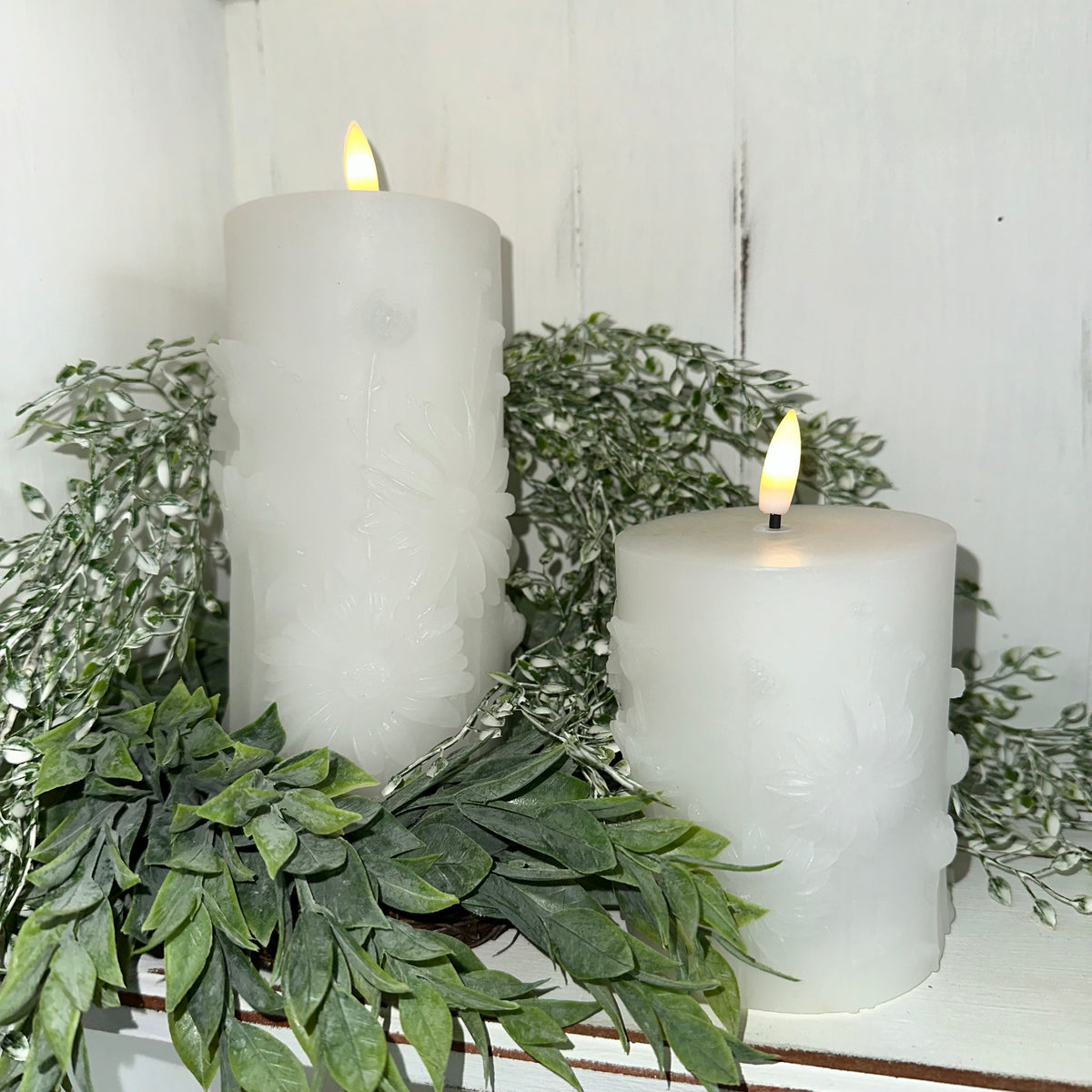 Wildflower Candle | White | Battery Operated