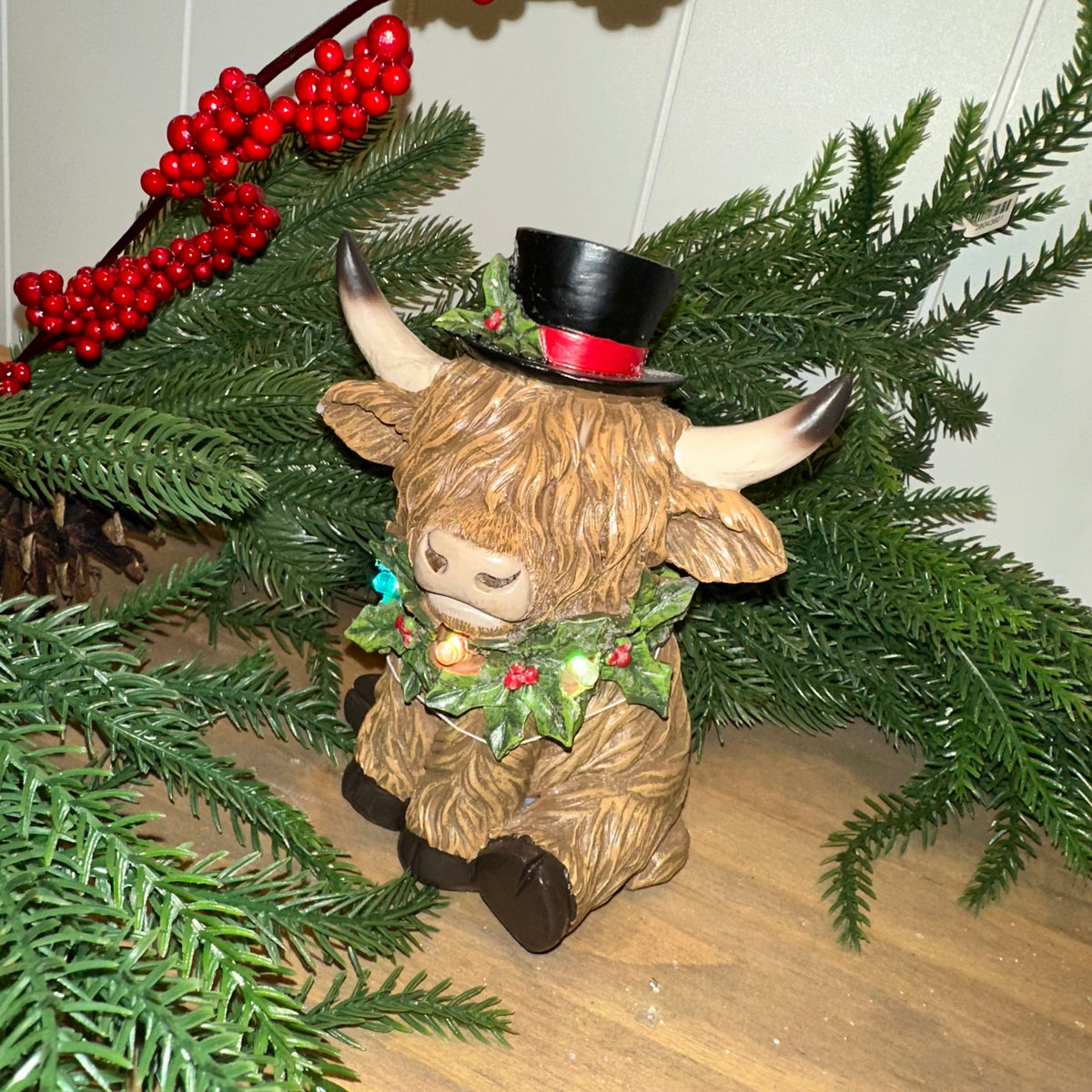 Holiday Highland Cow | Lighted