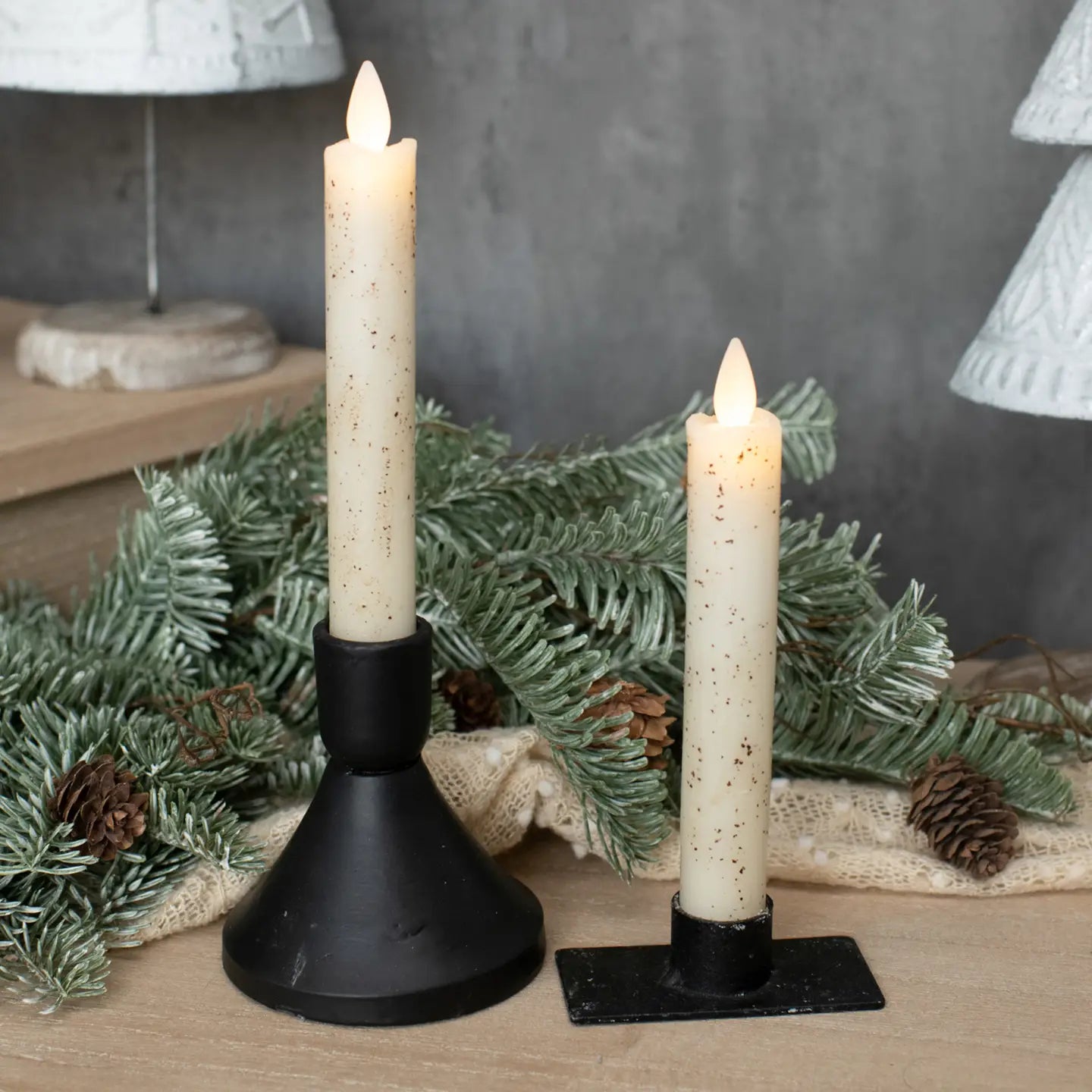 Moving Flame Taper Candle | Ivory | Battery Operated
