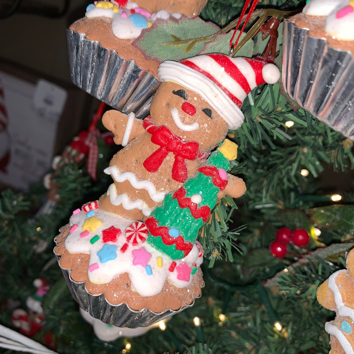 Gingerbread Man Baking | Ornament