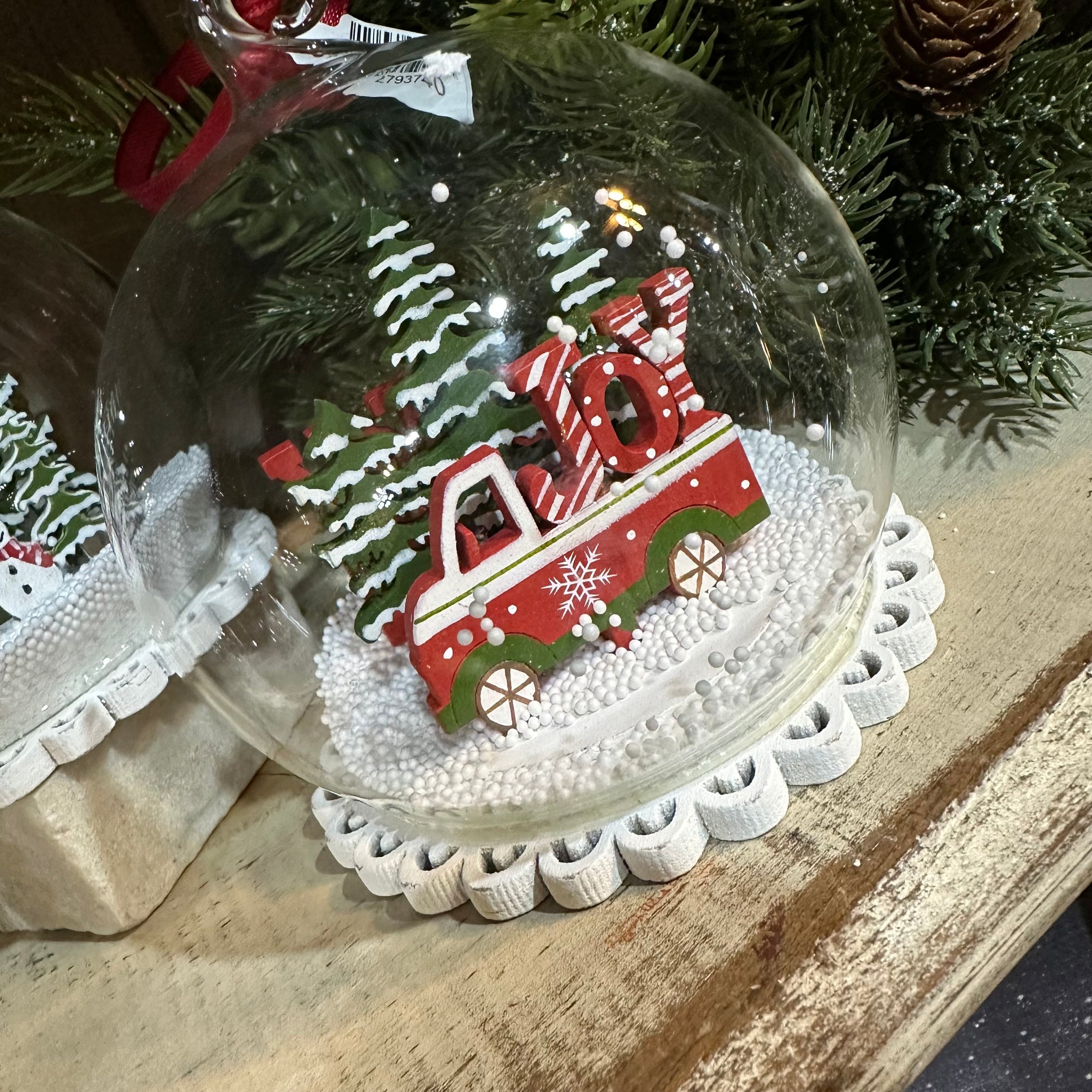 Snowglobe | Ornament | 4"