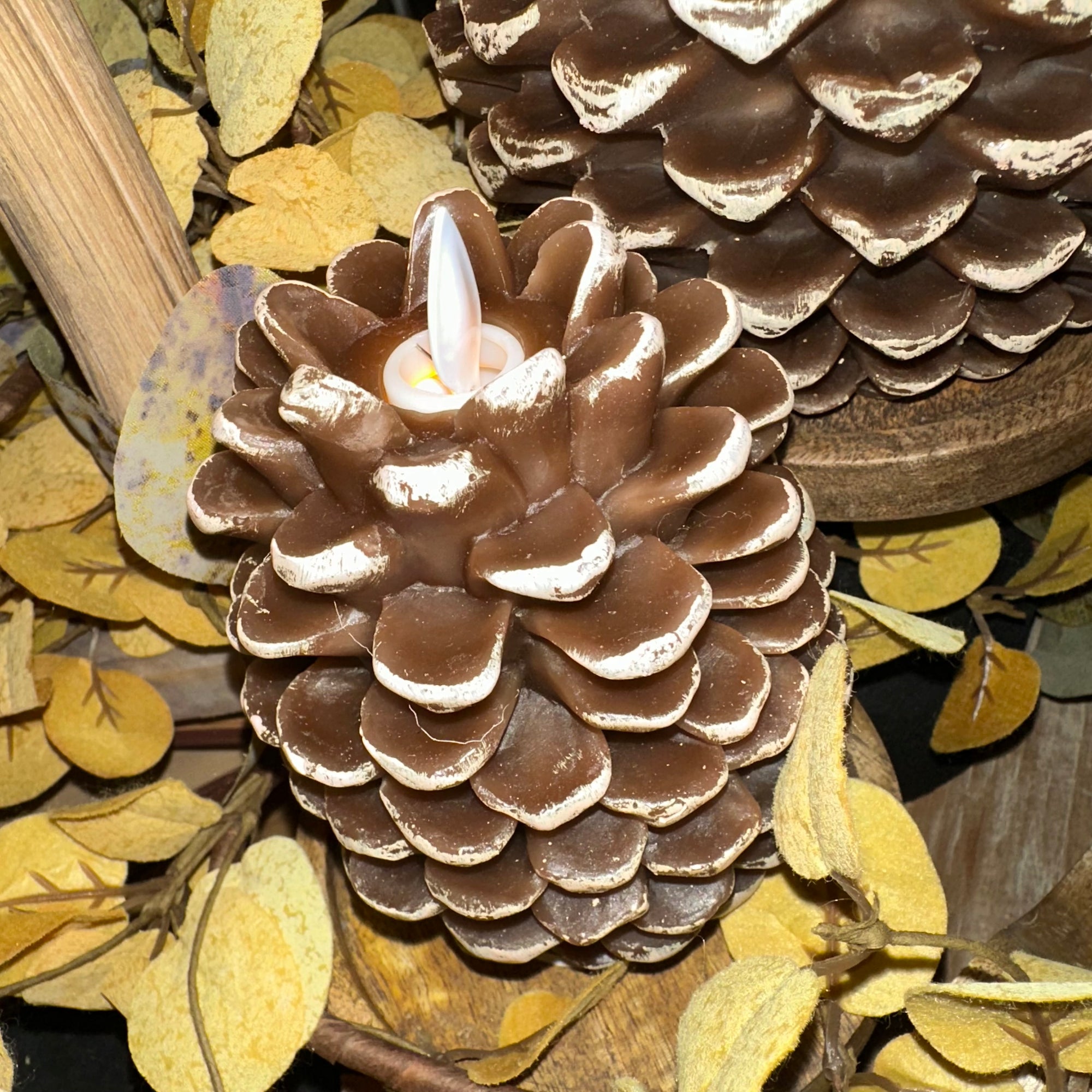 Pinecone Motion Flame Candle | Battery Operated