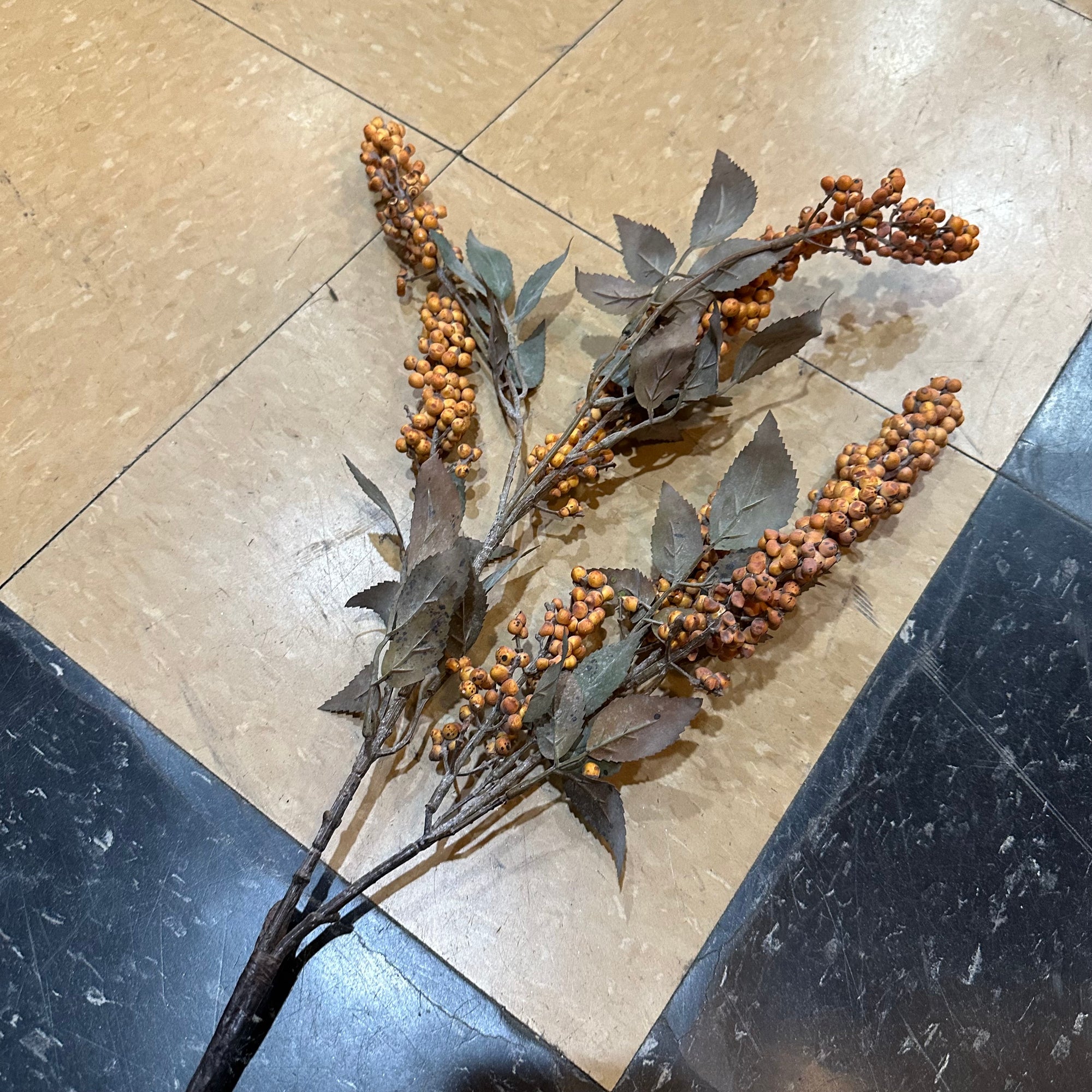 Autumn Berry Cluster Stem | 36"
