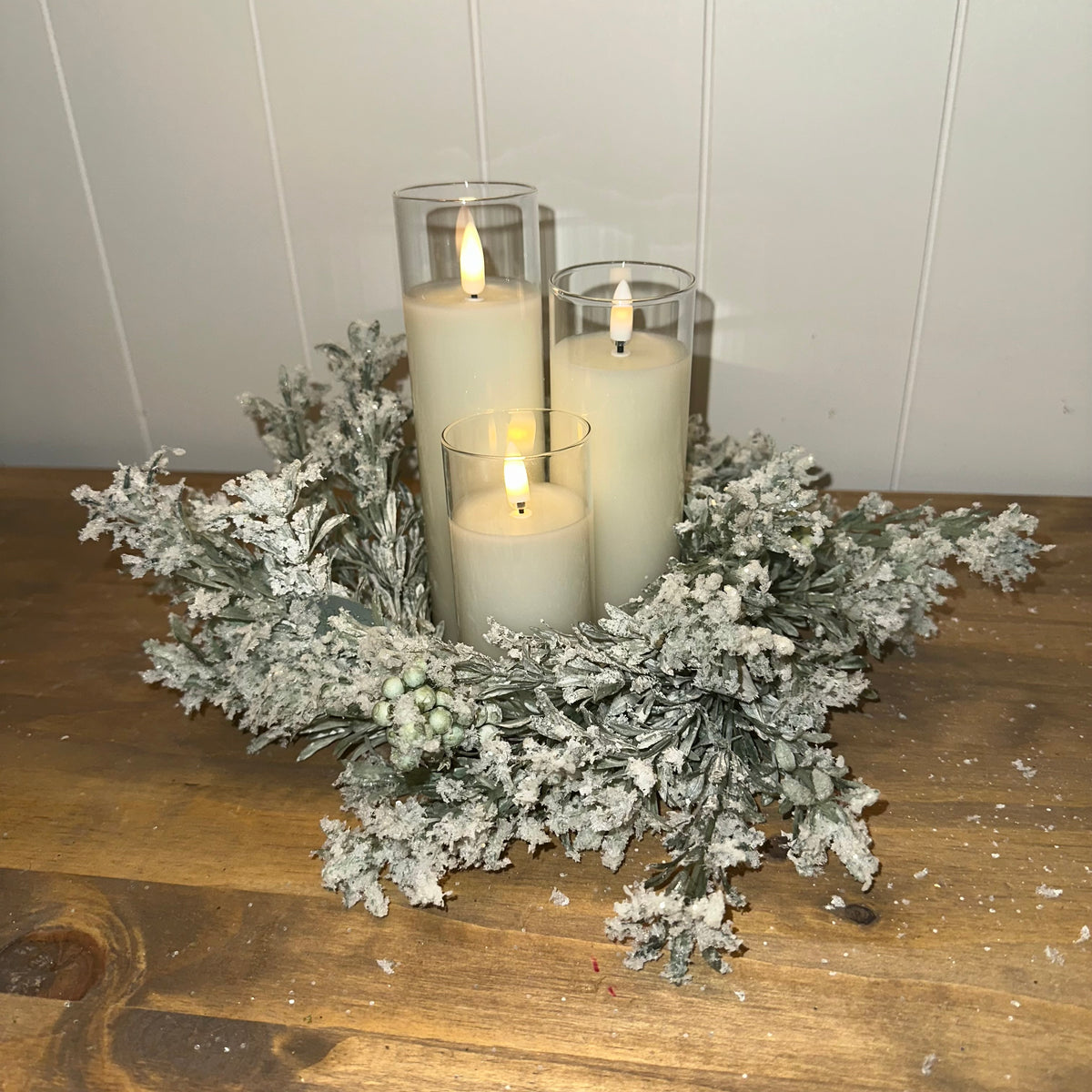 Iced Greens Ring | 12&quot;