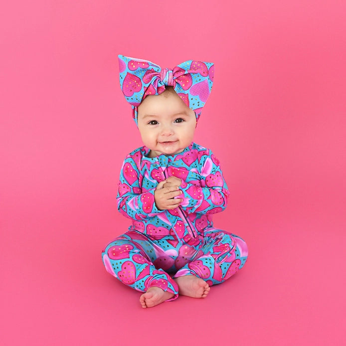 Alaina Hearts | Ruffle Zippy