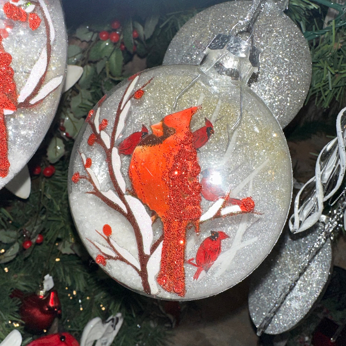 Cardinal Winter Berry | Ornament