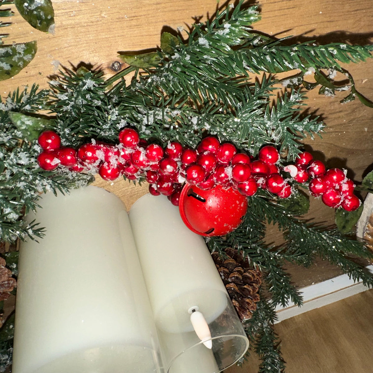 Snowy Pine &amp; Bells Ring