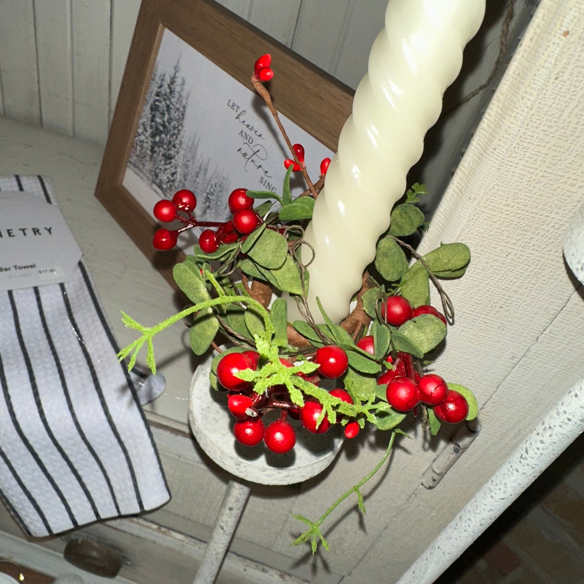 Red Berries Mini Candle Ring | 4"