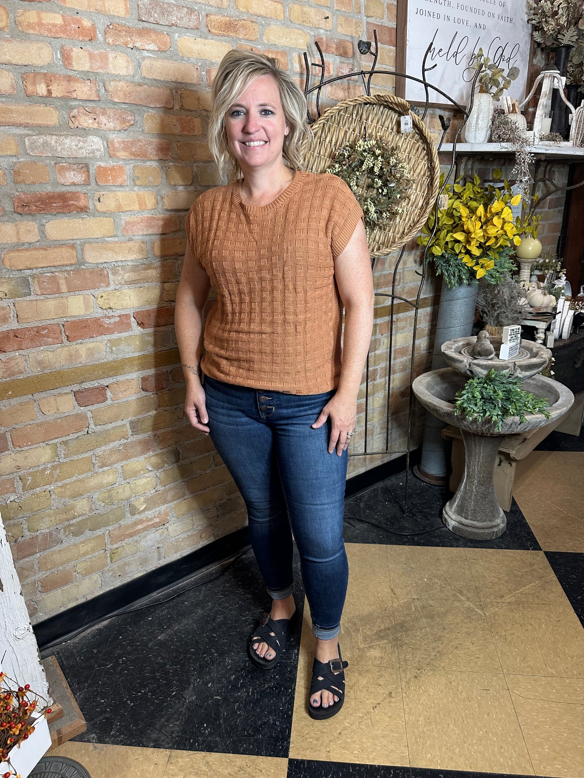 Sleeveless Autumn Sweater