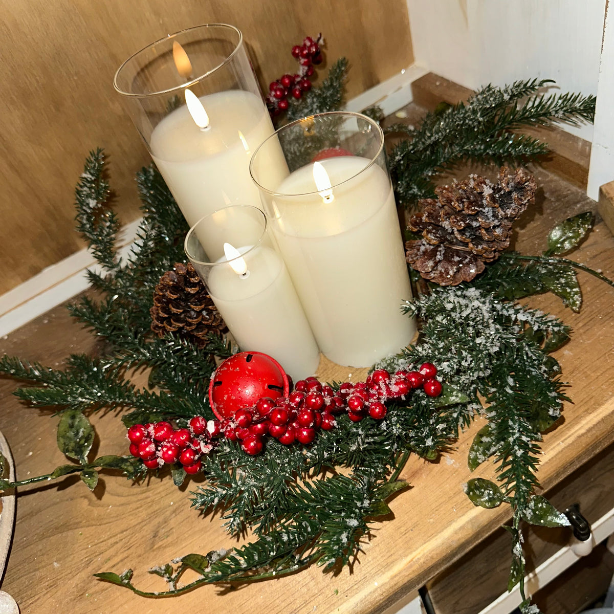 Snowy Pine &amp; Bells Ring