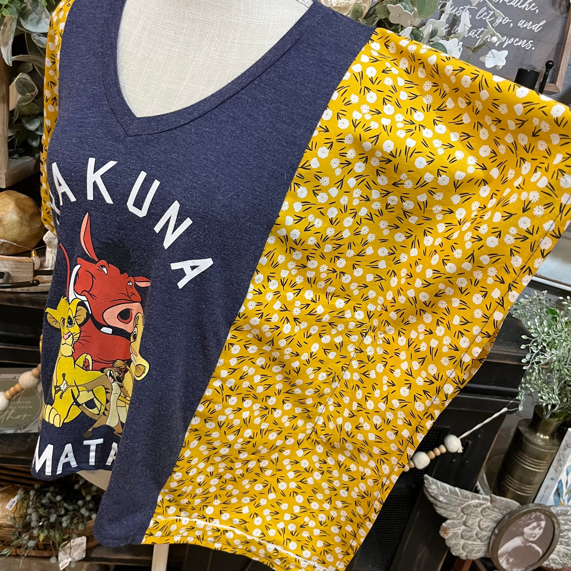 Handmade Flutter Sleeves Top | Reclaimed Hukuna Matata Graphic Tee