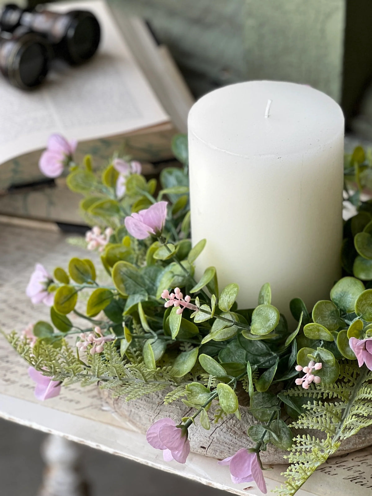 Sweet Pea &amp; Eucalyptus Ring | Soft Pink | 10&quot;