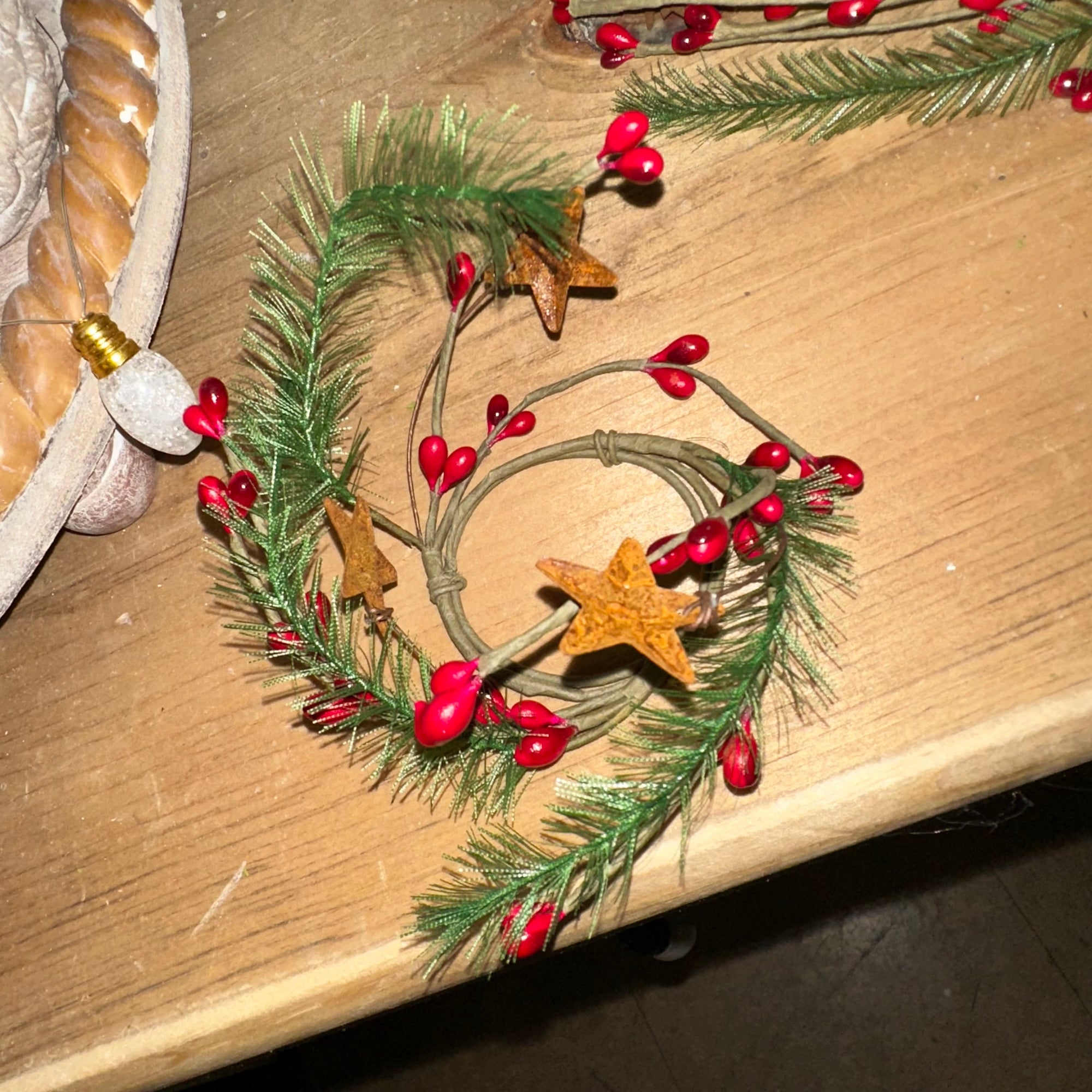 Primitive Pine, Berry & Rusty Star Ring