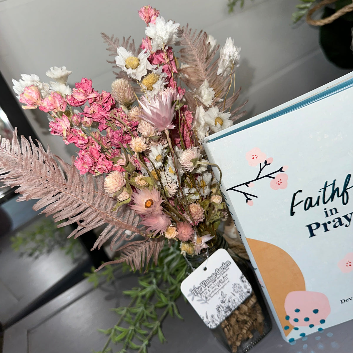 Faithful In Prayer Dried Flowers {Gift Box}
