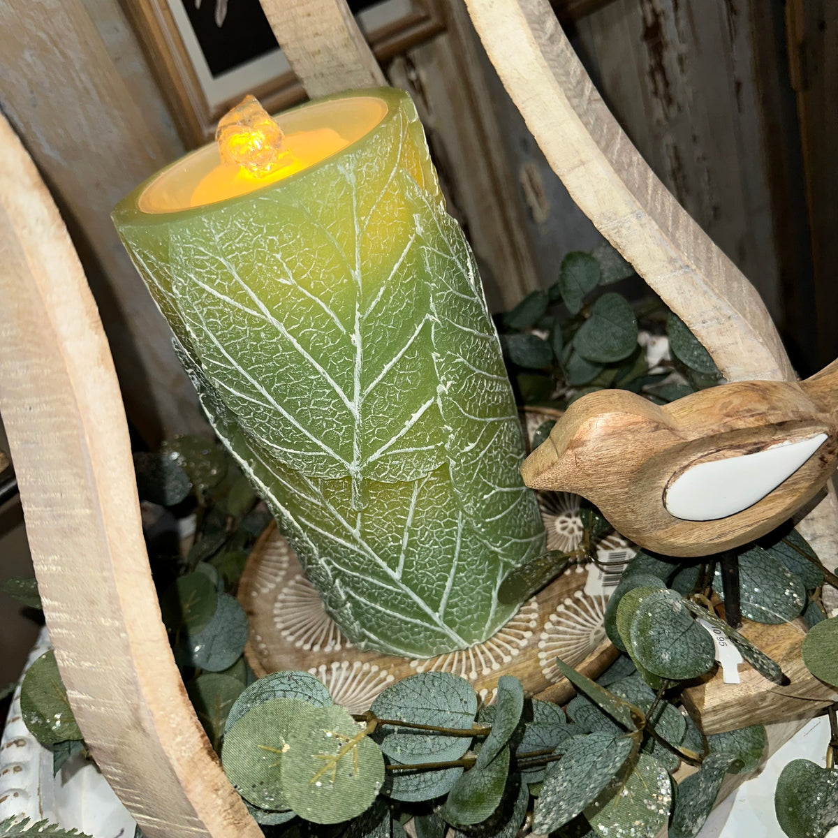 Candle Fountain | Green Leaves