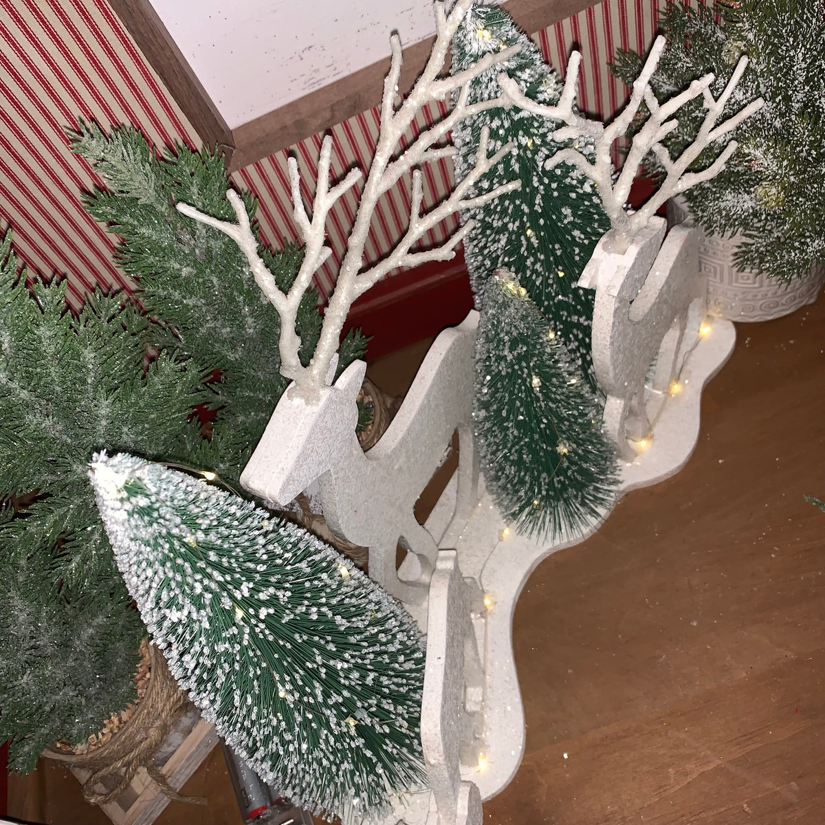 Deer &amp; Tree Tabletop Silhouette Setting | Battery Operated