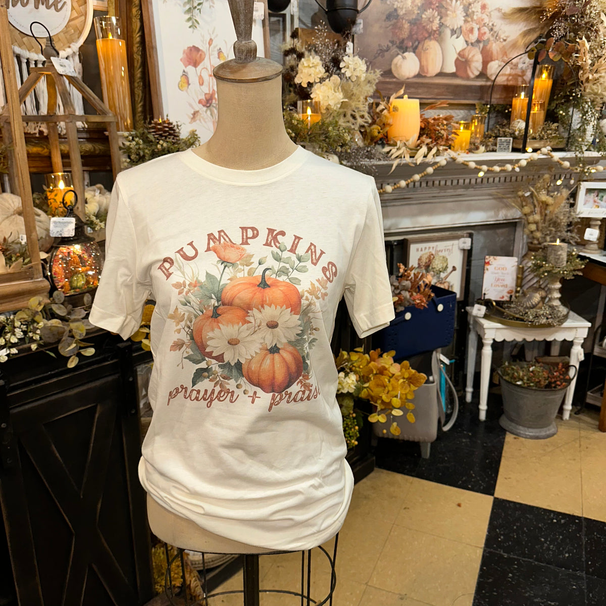 Pumpkins, Prayer &amp; Praise | Graphic Tee